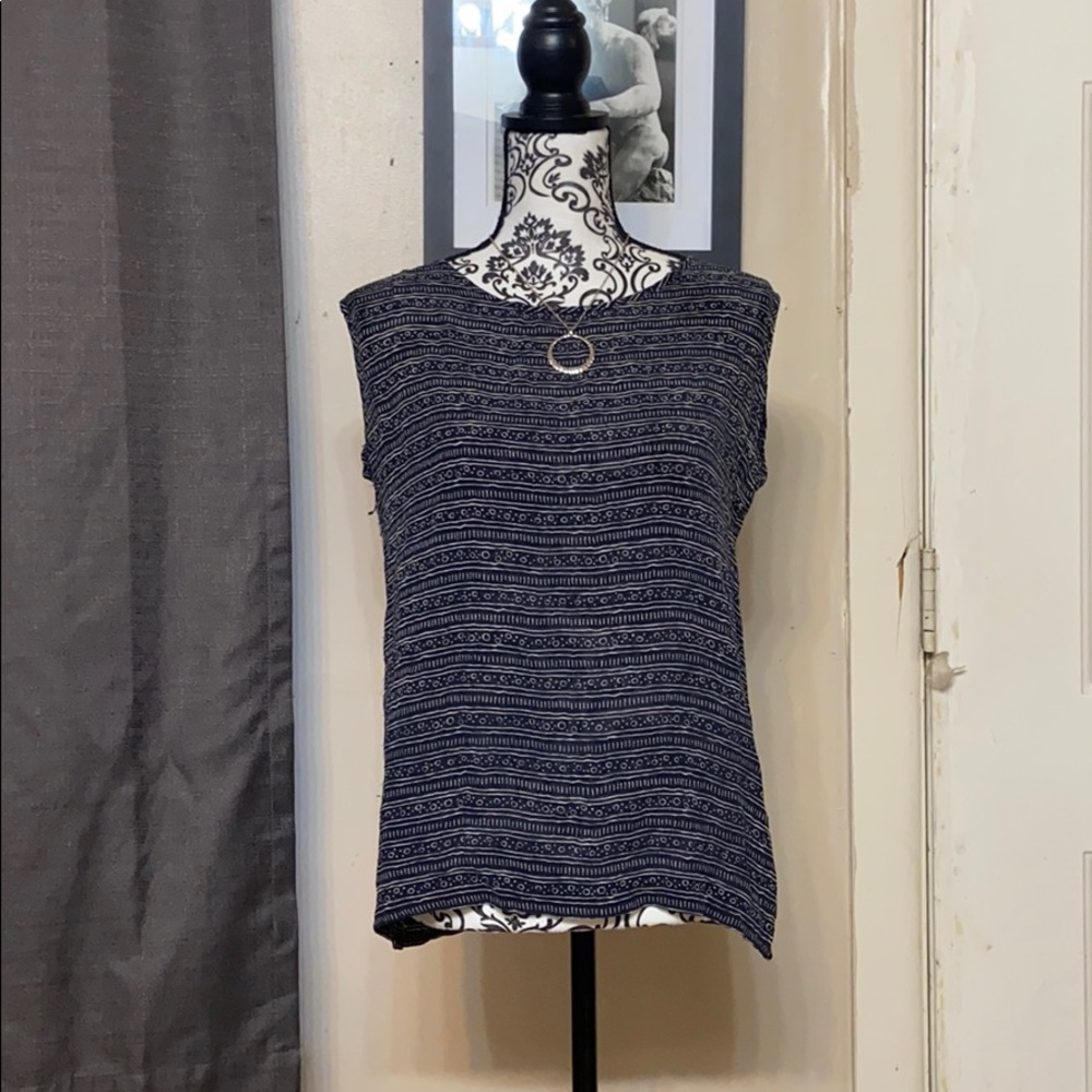Ann Taylor light weight printed top